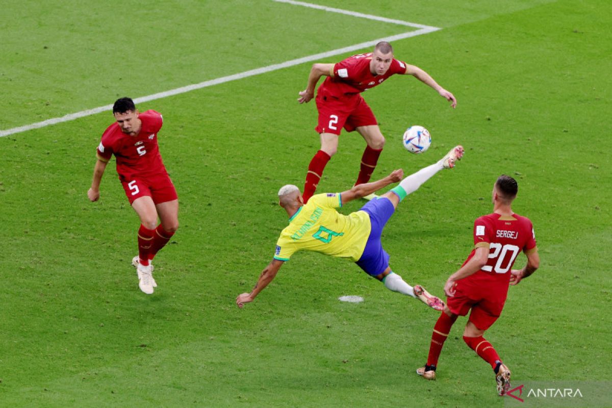 Brazil awali langkah di Piala Dunia dengan menaklukkan Serbia 2-0