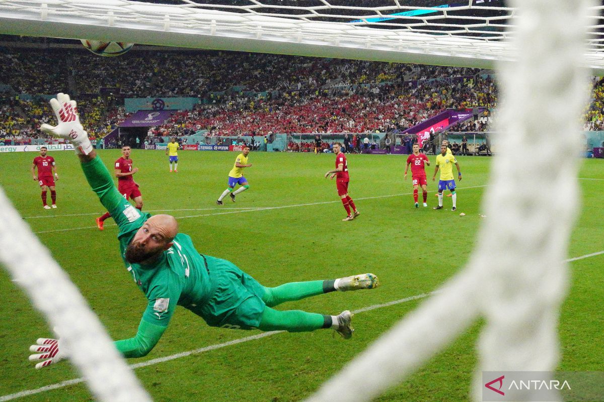 Fans sepak bola Rusia alihkan dukungan ke Serbia pada Piala Dunia Qatar