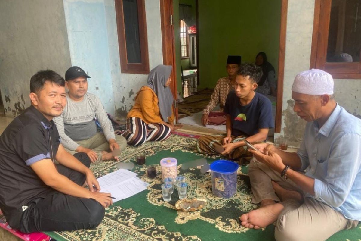Jasa Raharja membayar santunan korban kecelakaan lalu lintas di Desa Talagasari Kab Tangerang