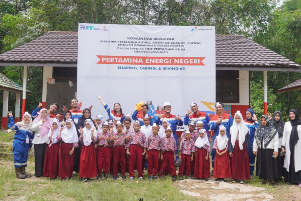 Perwira Pertamina Tanjung Field berbagi Inspirasi dengan siswa SDN Padangin