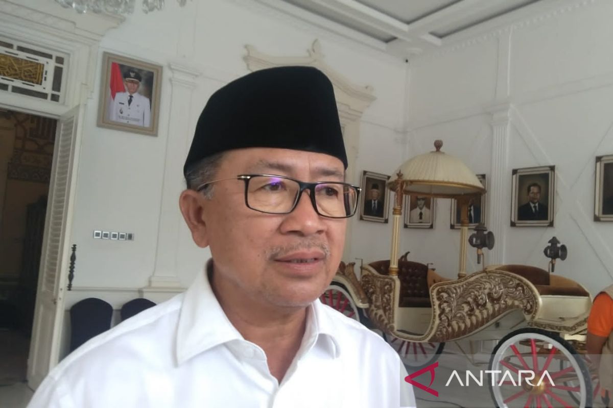 Pemkab Cianjur atasi kekurangan air PDAM melalui truk tangki air