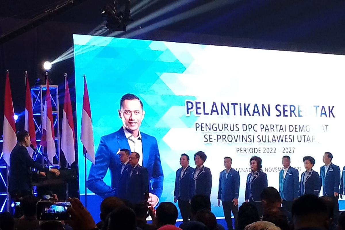 AHY lantik  pengurus DPC Partai Demokrat se Sulawesi Utara