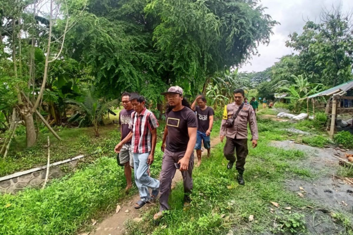 Istri bekerja di Malaysia, seorang ayah di Dompu rudapaksa anak kandung