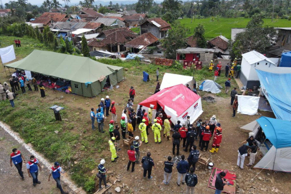 Tim ESDM Siaga berikan bantuan sosial ke korban gempa Cianjur