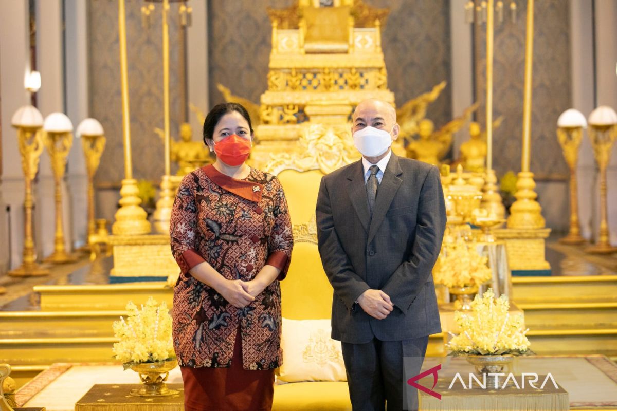 Puan-Raja Sihamoni berbagi kenangan Indonesia-Kamboja
