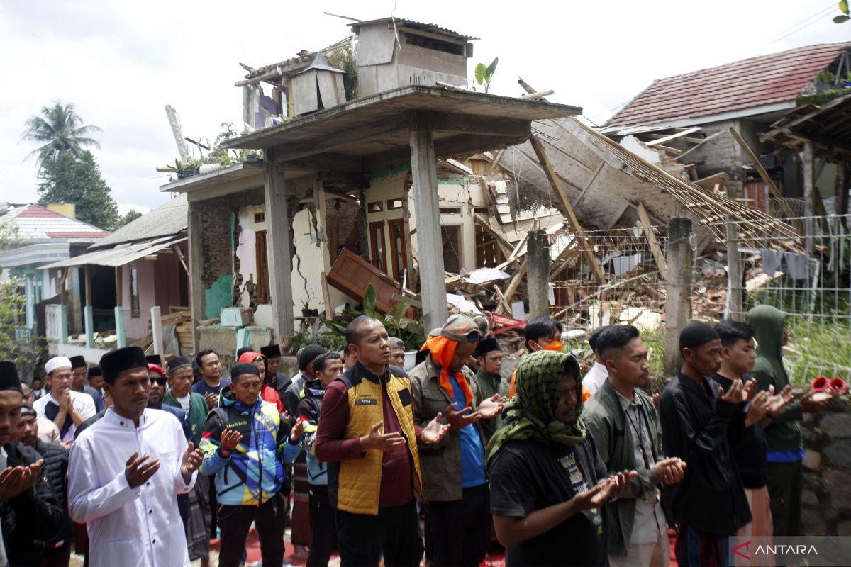 Hari kelima, korban meninggal gempa Cianjur naik jadi 310 jiwa