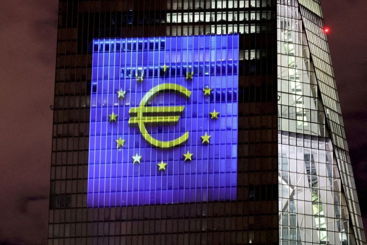 Laporan ECB: Kekhawatiran inflasi dukung suku bunga naik lebih lanjut