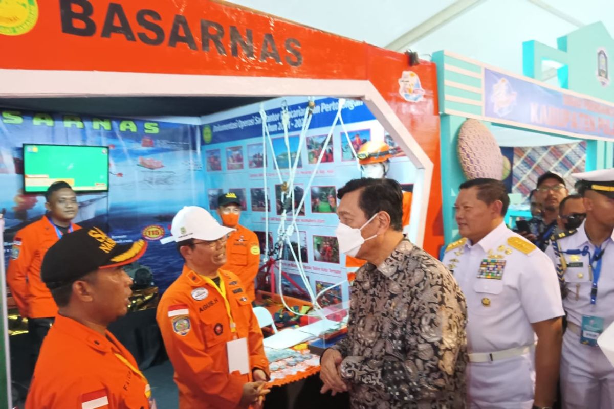 Basarnas tampil di Sail Tidore 2022