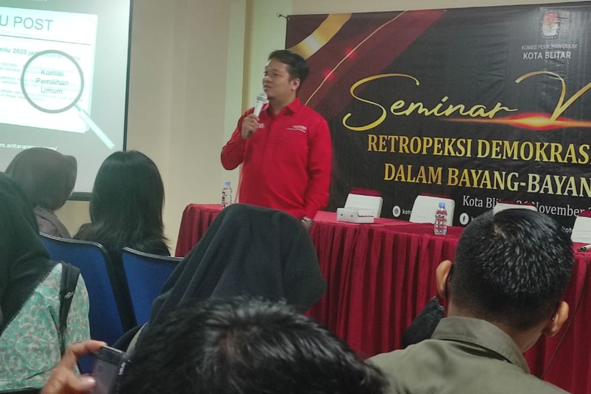 KPU Kota Blitar gelar sosialisasi pemilu untuk pemilih pemula