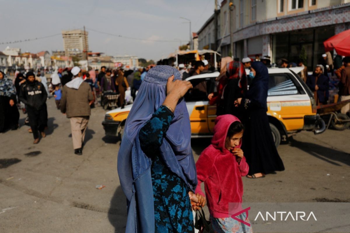 Perempuan dilarang kerja, PBB minta staf Afghanistan tetap di rumah