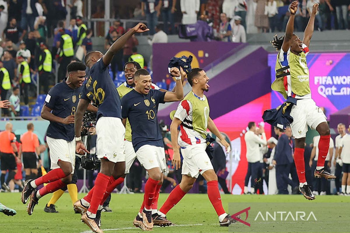 Mbappe jadikan Prancis tim pertama lolos ke 16 besar Piala Dunia