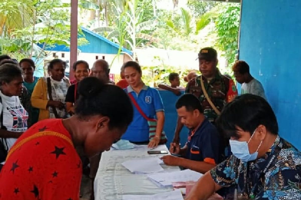 Kemarin, BLT BBM tahap 2 mulai tersalur hingga inflasi terkendali