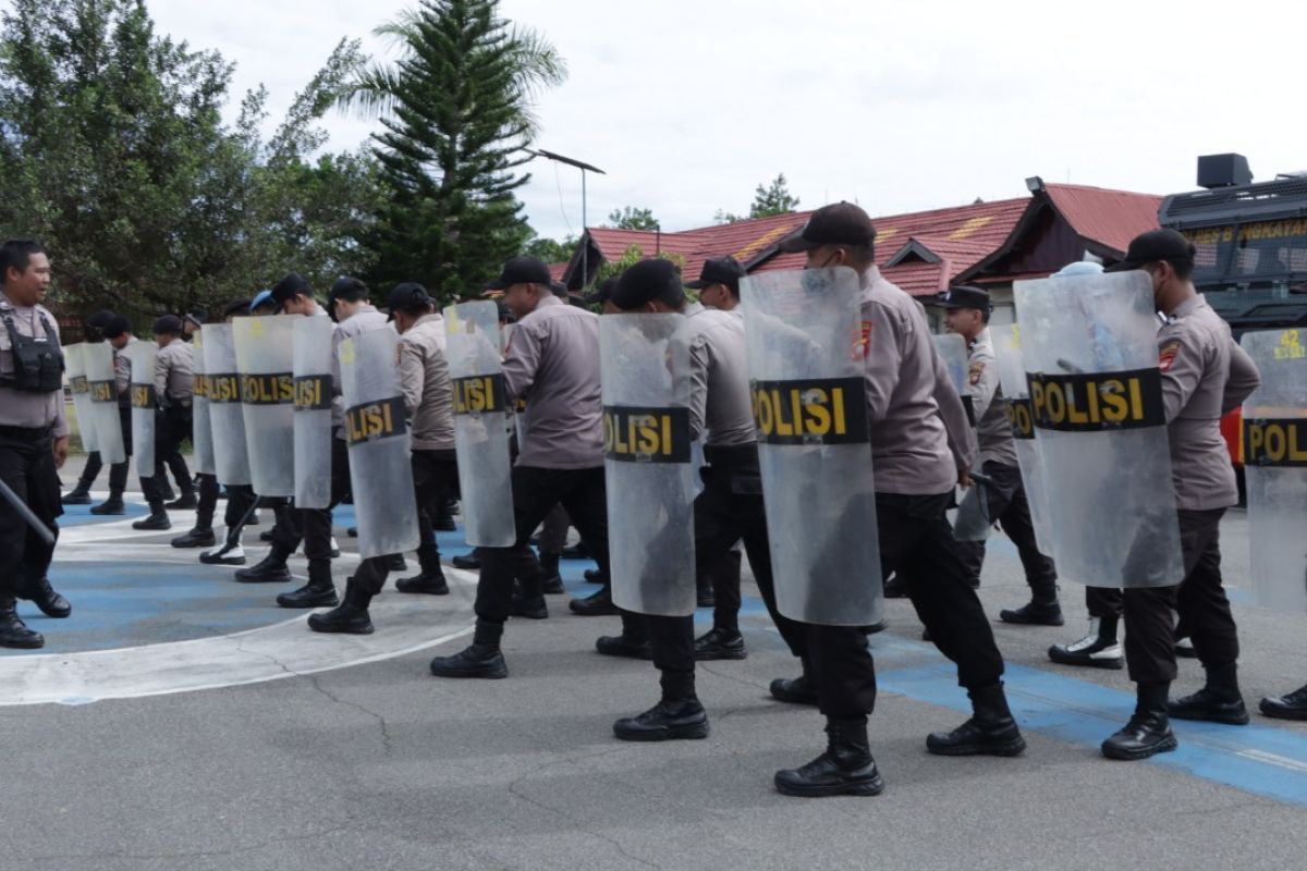 Polres Bengkayang simulasi pengamanan massa hadapi pemilu