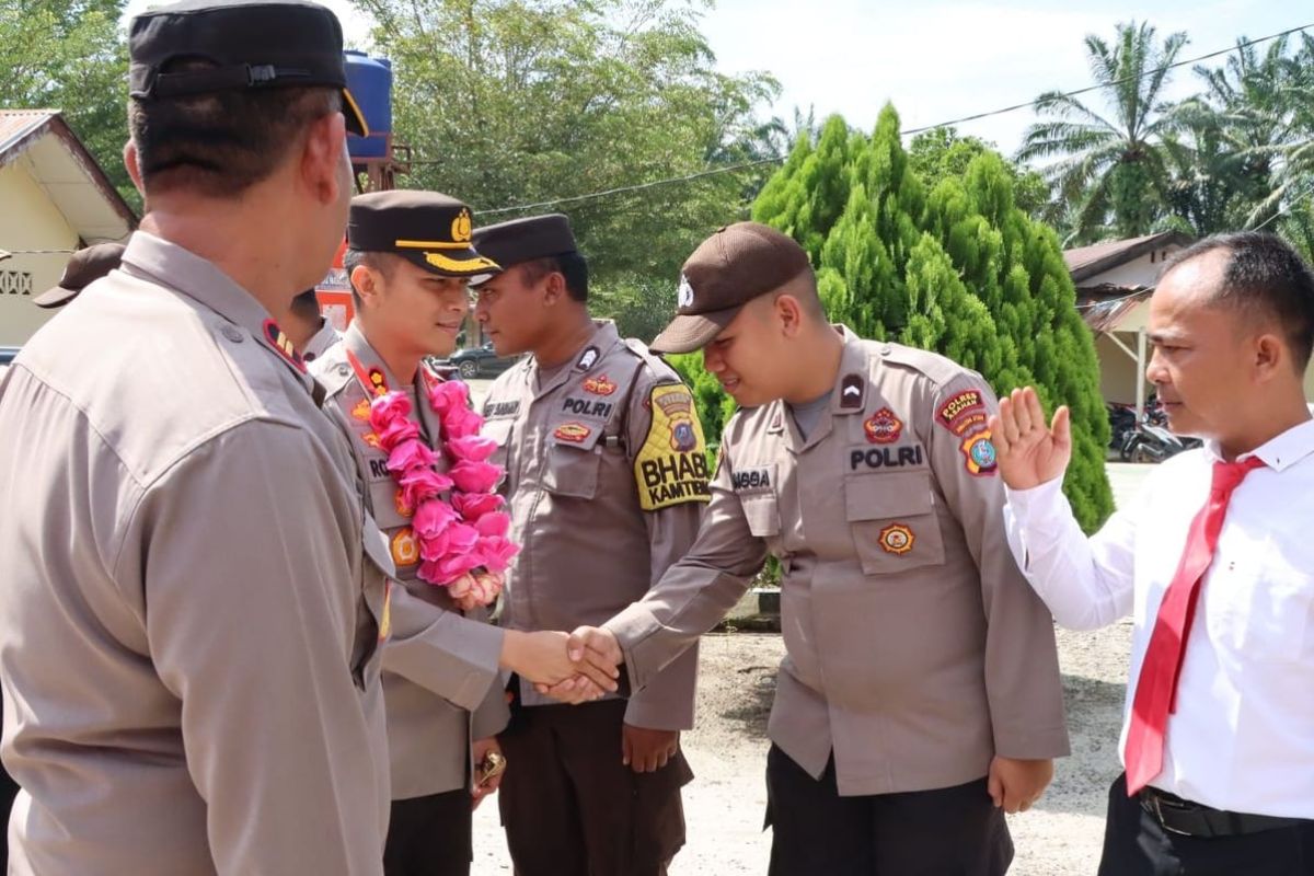 Kapolres Asahan  ajak masyarakat tingkatkan kembali kegiatan poskamling