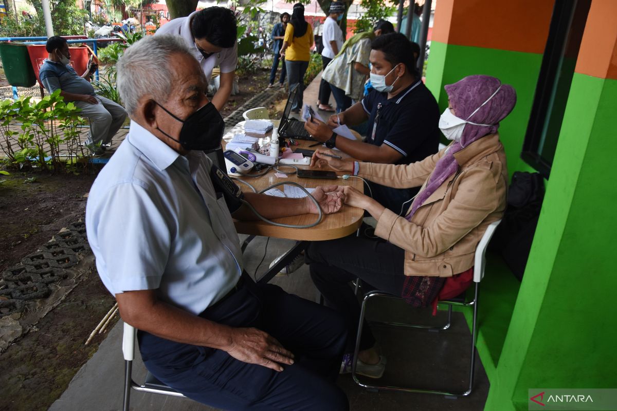 Jakarta resumes evening vaccination to boost 3rd, 4th dose coverage