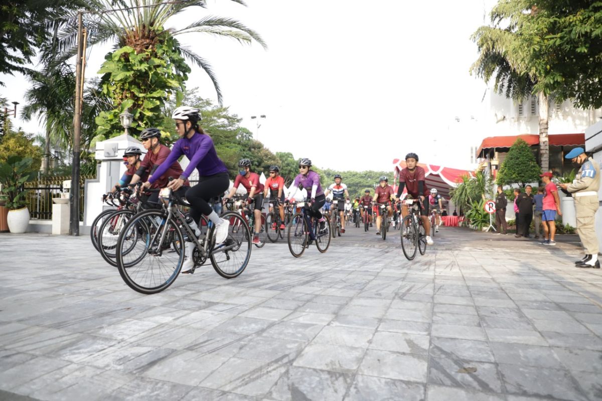 Rally Fondo kenalkan kawasan heritage di Kota Surabaya