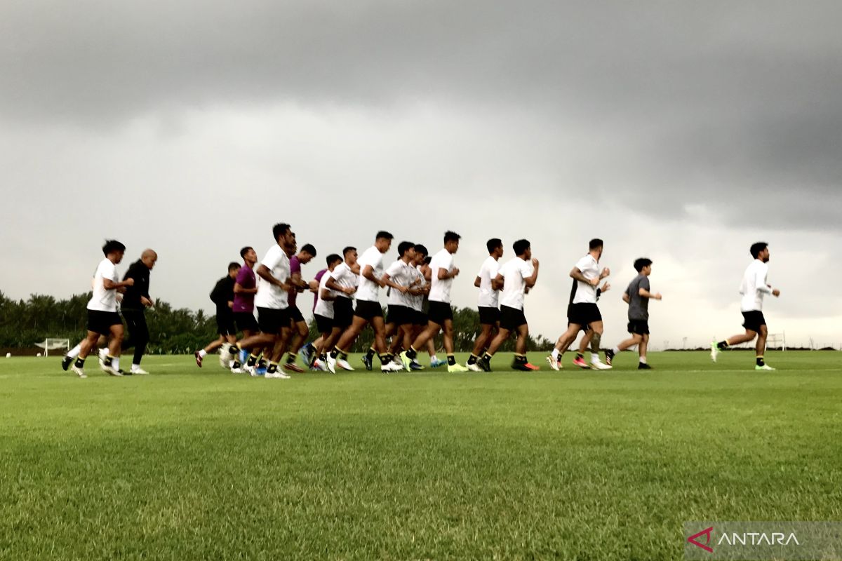 Timnas senior latihan perdana di Bali tingkatkan fisik jelang AFF 2022