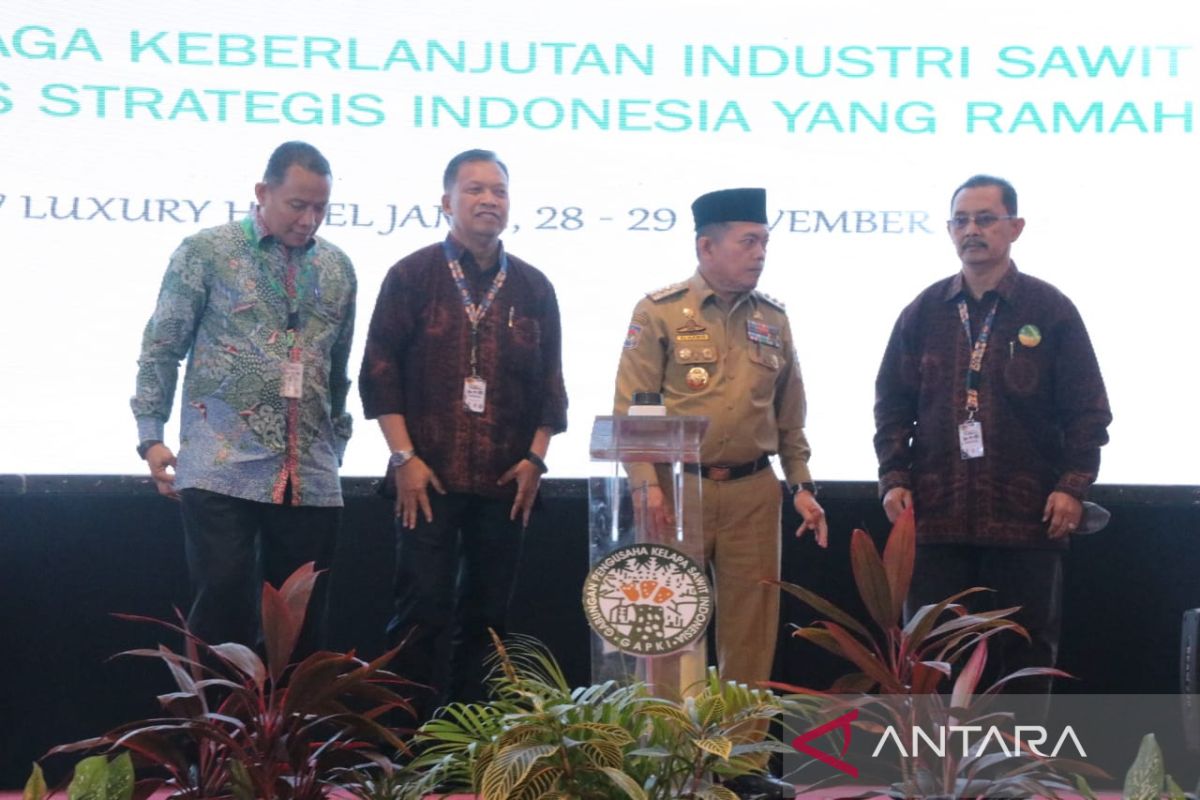 Andalas Forum III di Jambi cari solusi industri sawit ramah lingkungan