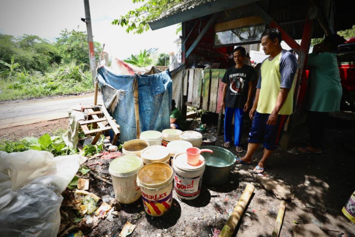 BNPB pasok air bagi warga terdampak gempa Cianjur