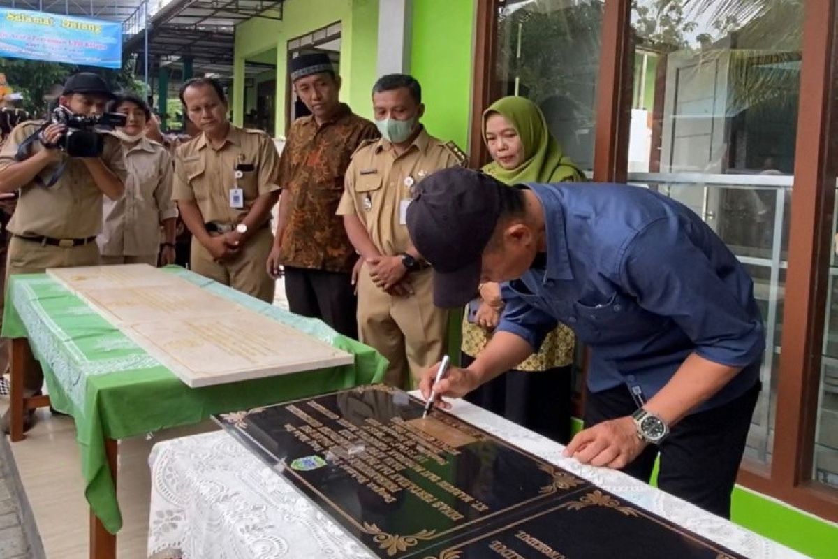 Pemkab Gunungkidul dirikan gerai olahan kelapa tingkatkan nilai produk