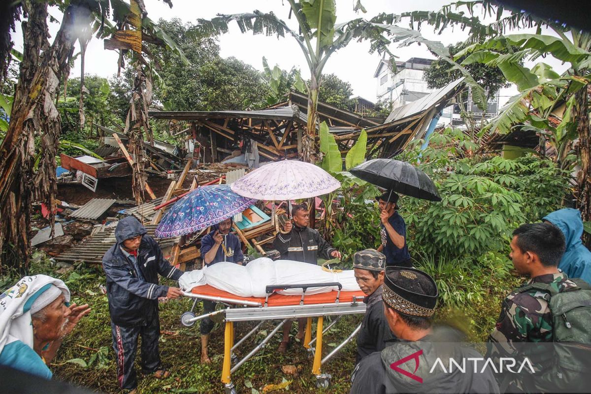 Kepolisian sarankan keluarga korban gempa Cianjur urus surat kematian