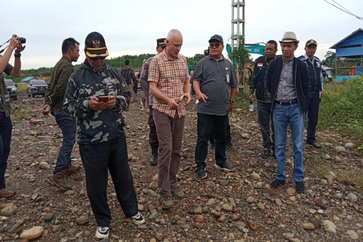 Zairullah tinjau lokasi rencana pembangunan Bendungan Sungai Kusan