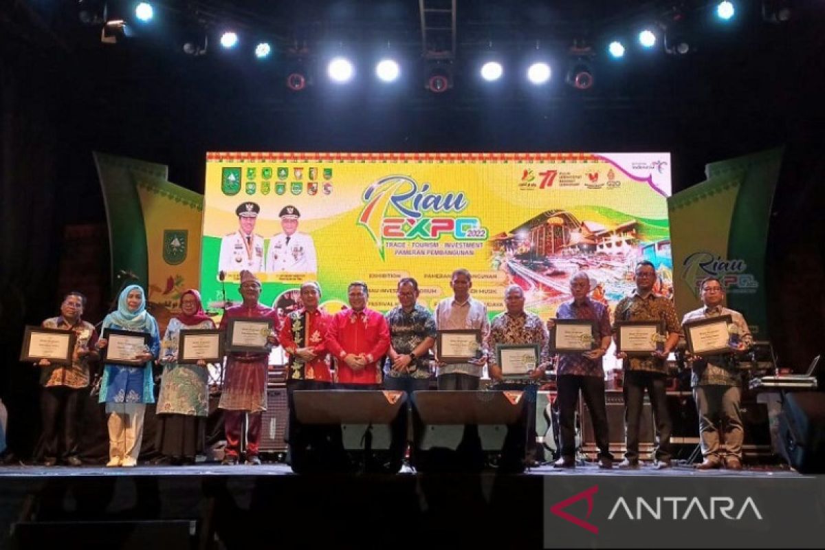 RAPP raih Juara II Stand Dunia Usaha Terbaik Riau Expo 2022