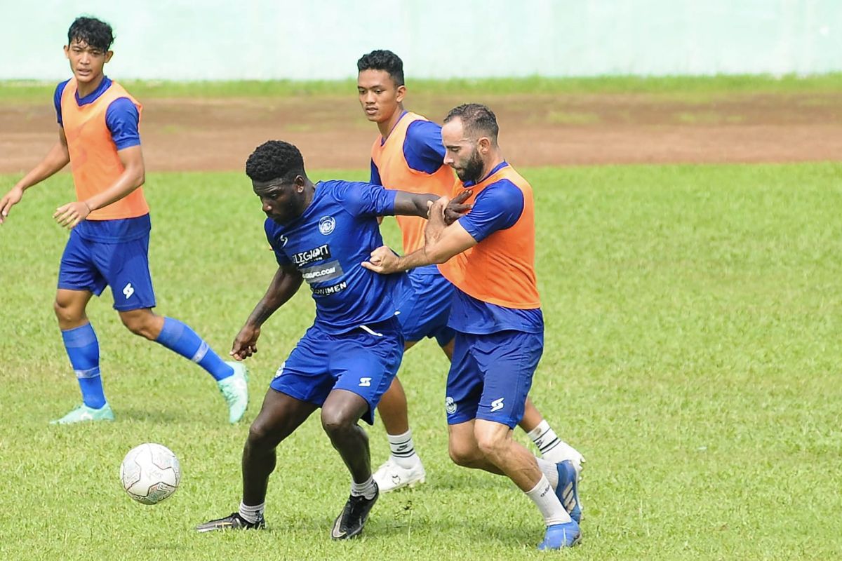 Mulai latihan normal, Arema FC fokus bangun kerja sama tim