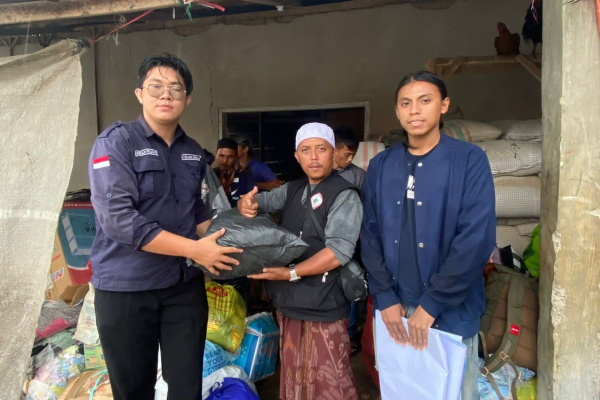 Mahasiswa UPJ Tangsel salurkan bantuan bagi korban gempa Cianjur