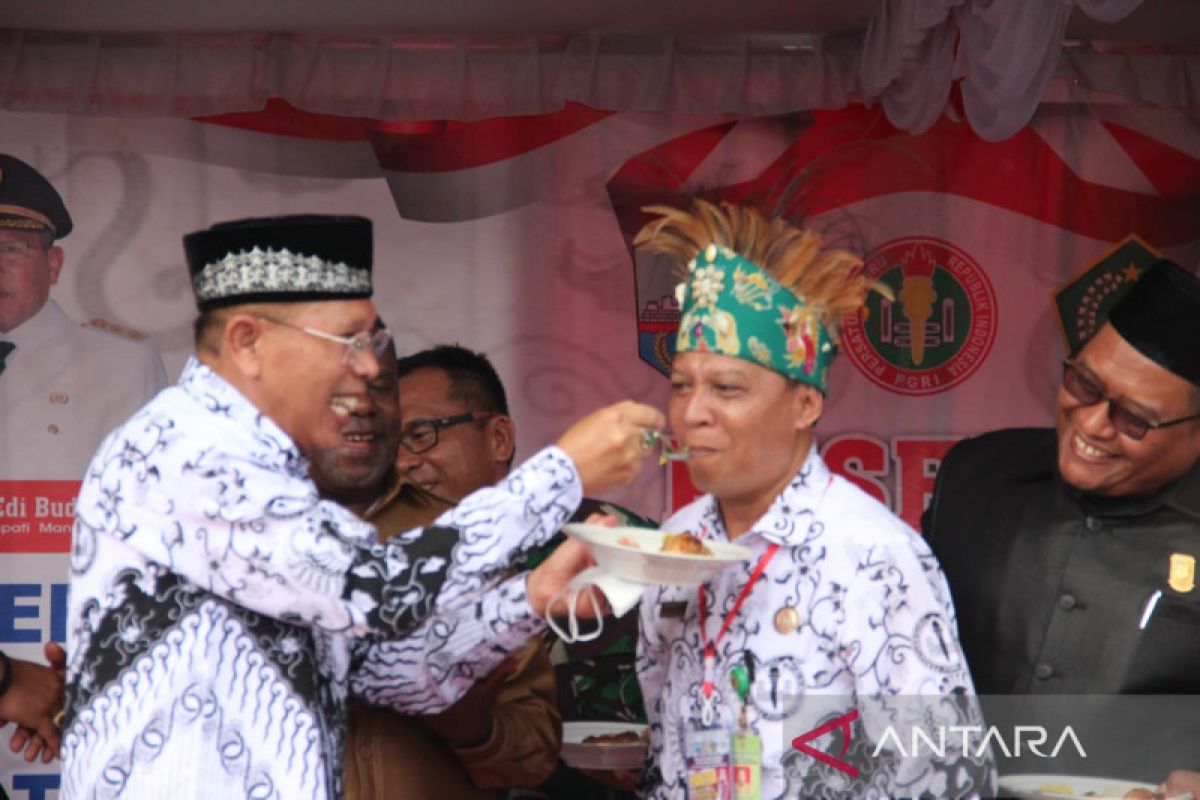 Pemerintah Manokwari-PGRI tingkatkan sinergitas majukan pendidikan