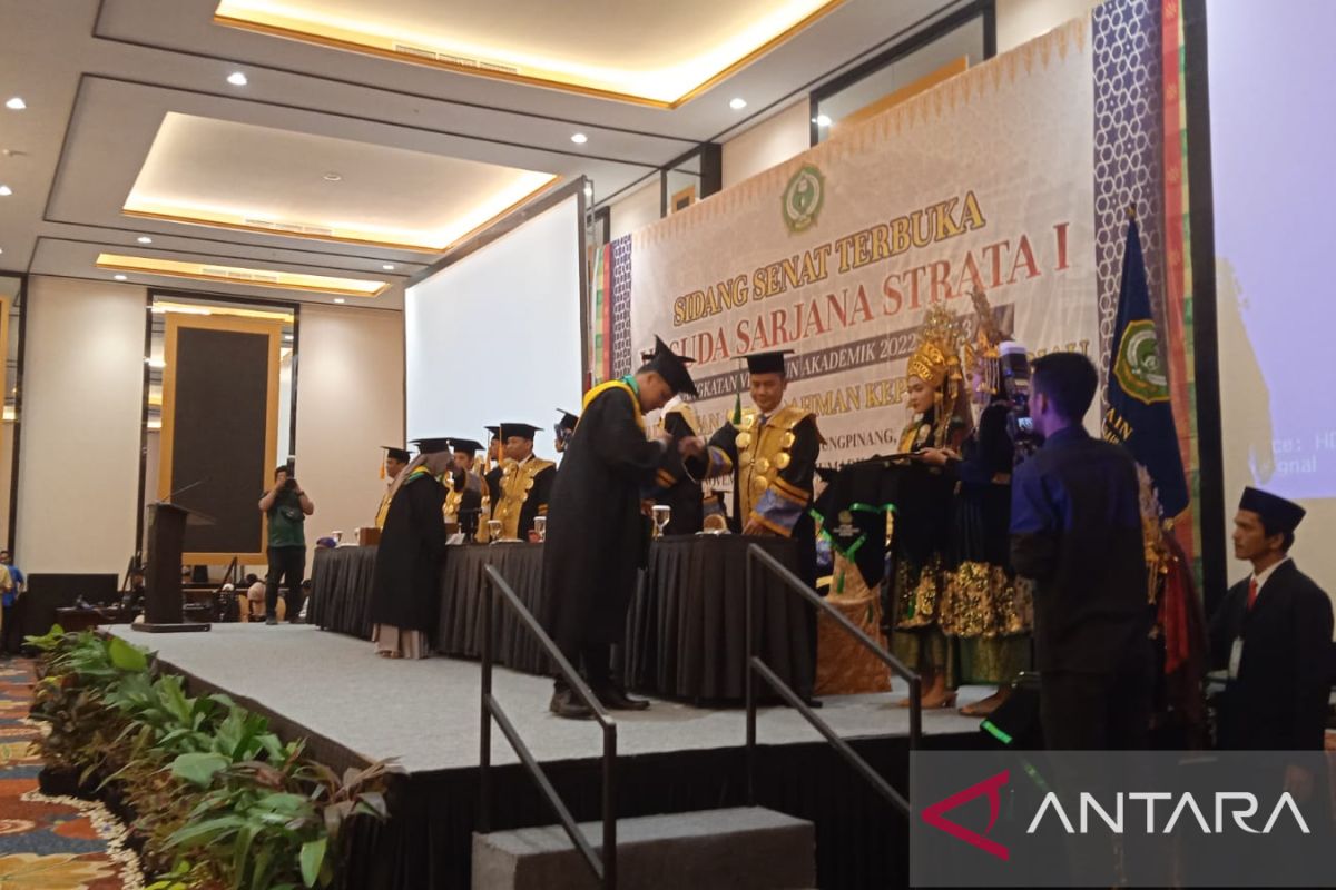 85 wisudawan STAIN SAR Kepri lulus cumlaude