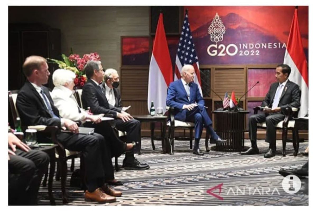 Keroyokan para menteri mendulang manfaat dari keberhasilan KTT G20 di Bali