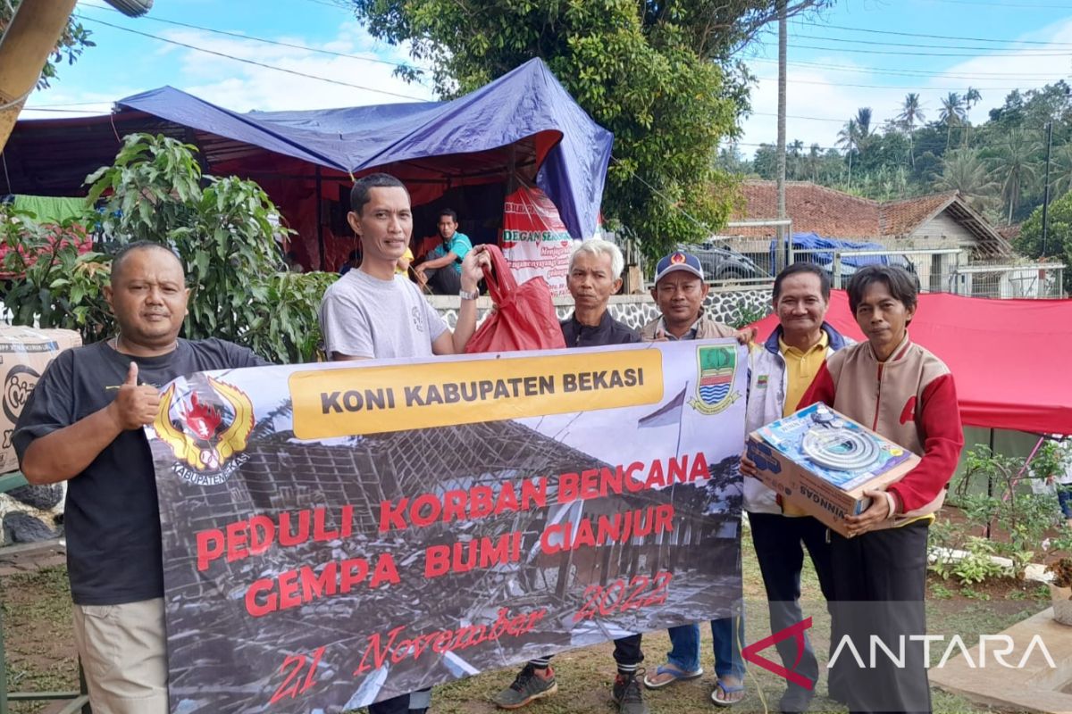 KONI Kabupaten Bekasi salurkan bantuan kepada korban gempa di Cianjur