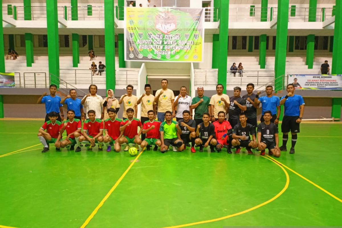 Sekda Batanghari buka kejuaraan futsal Piala Bupati dan Wakil Bupati Batanghari Sesi II