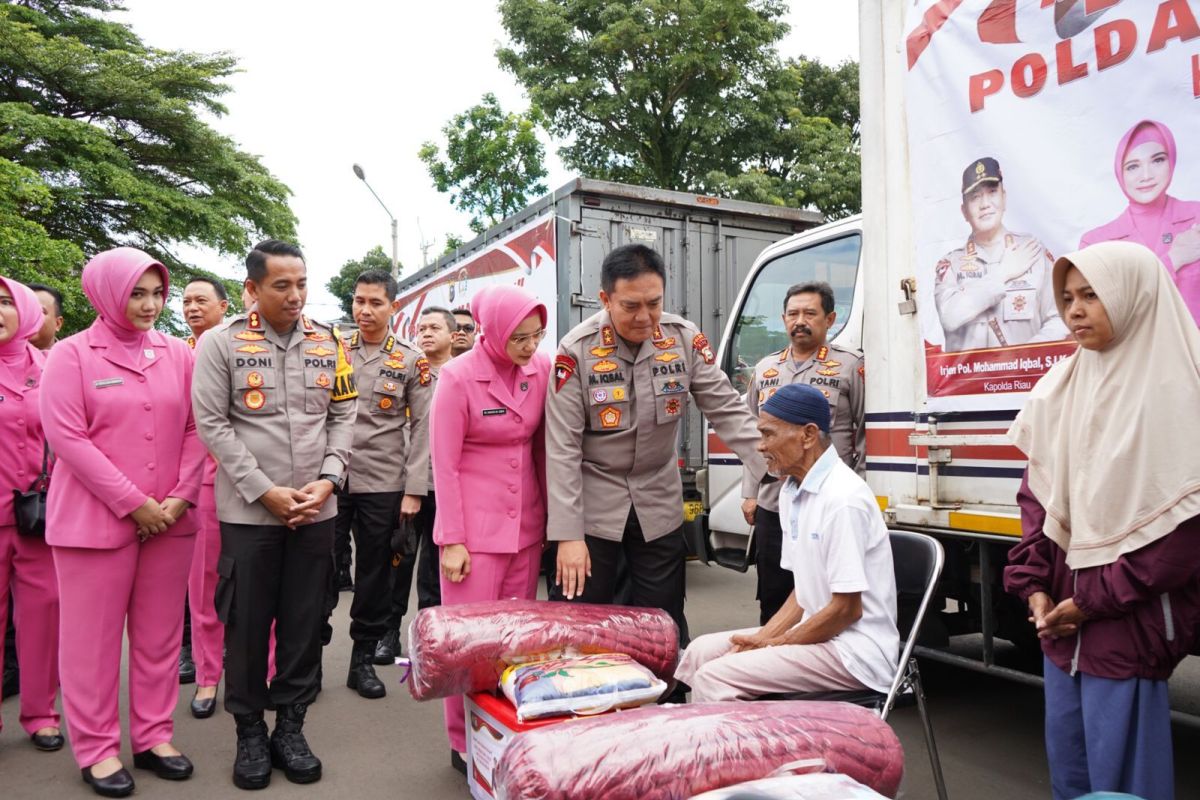 Irjen Iqbal jadi Kapolda pertama di luar Jawa Barat yang kunjungi korban gempa Cianjur