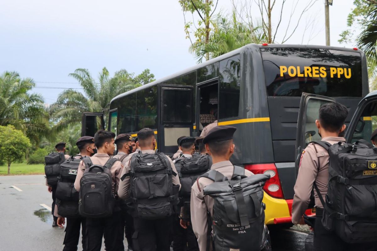 Kepolisian Penajam amankan pilkades serentak di Kabupaten Paser
