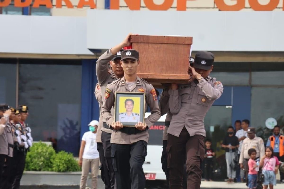 KKB serang patroli Damai Cartenz, seorang anggota Brimob Polda Lampung tewas