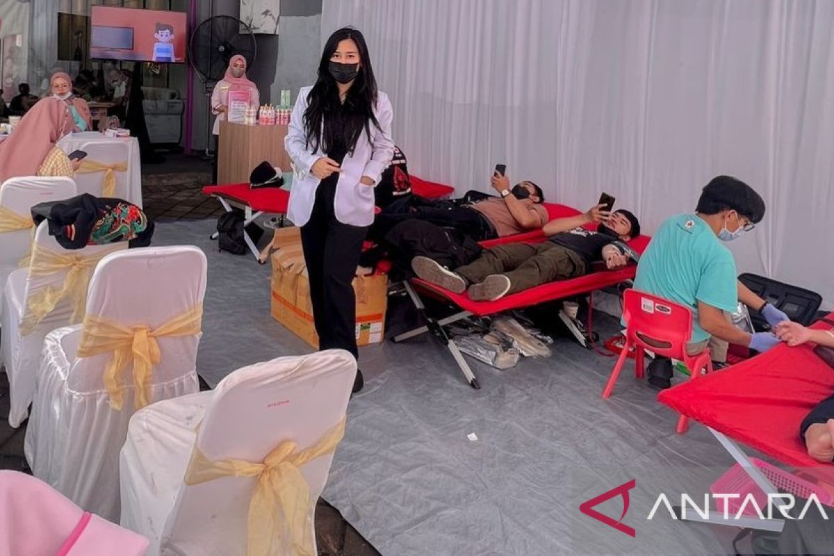 Klinik Richard Lee gandeng PMI Kota Sukabumi gelar donor darah massal