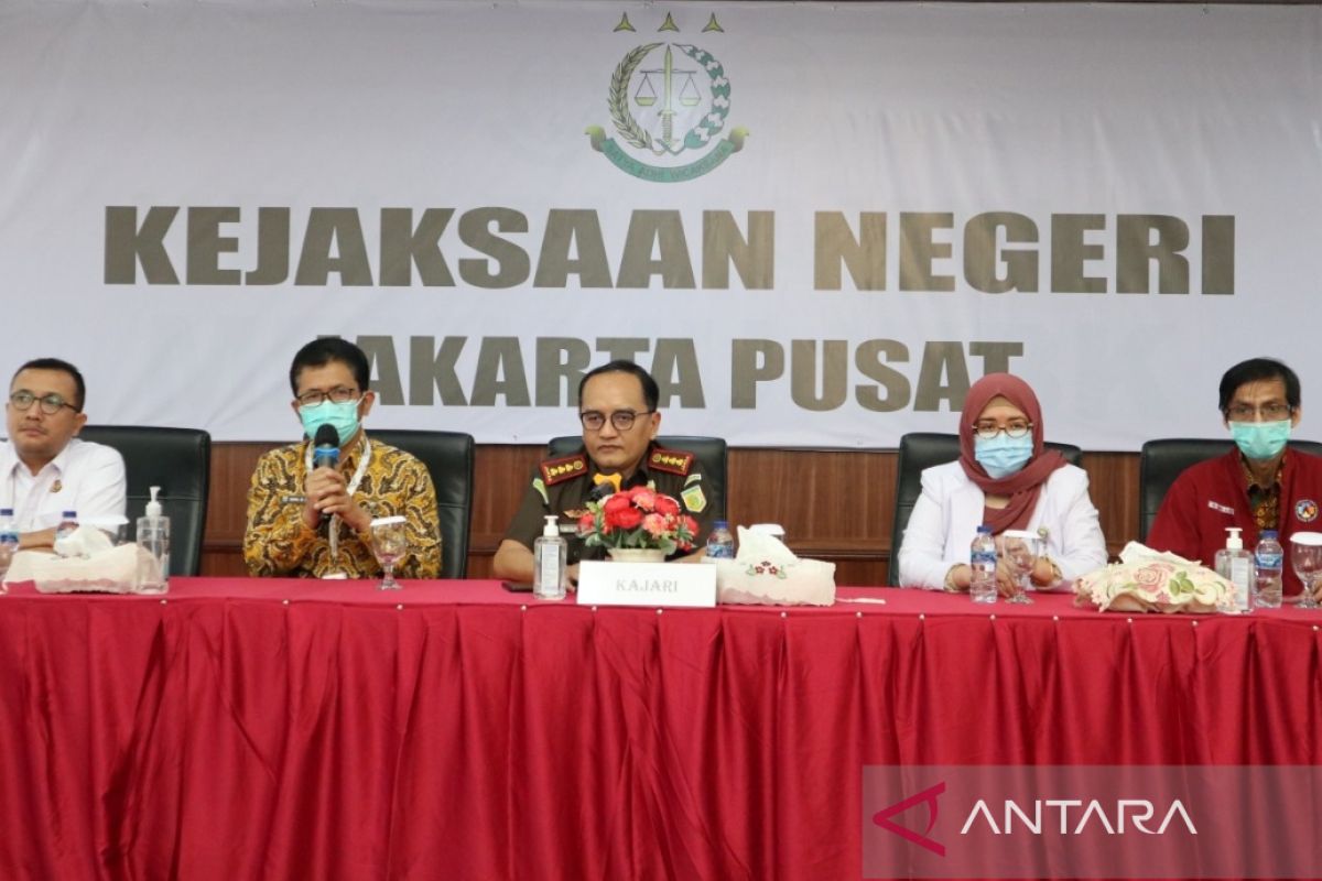 Ratusan pegawai Kejaksaan Negeri Jakarta Pusat lakukan tes urine