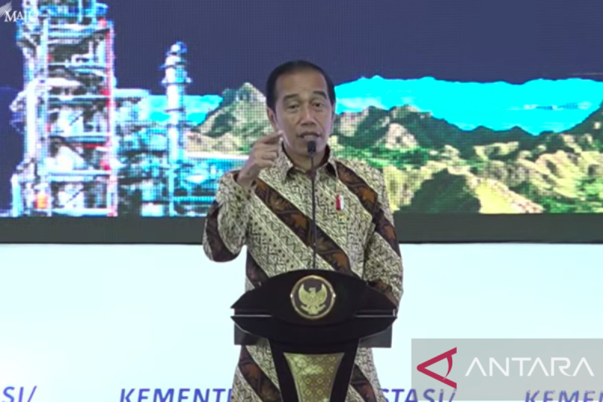 Presiden Joko Widodo ingatkan pemda segera belanjakan APBD di bank Rp278 triliun