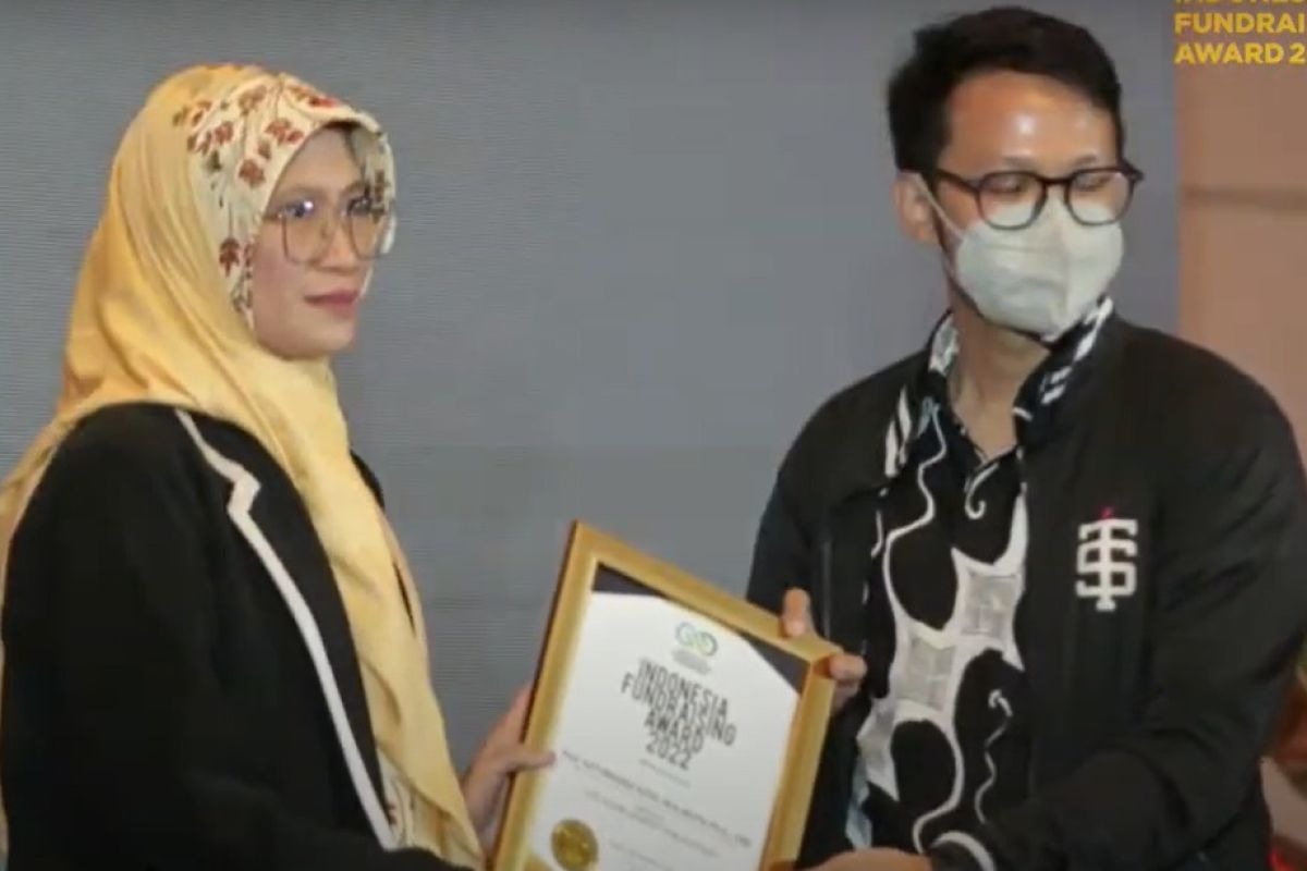 Azyumardi Azra dapat penghargaan Life Achievement Filantropi