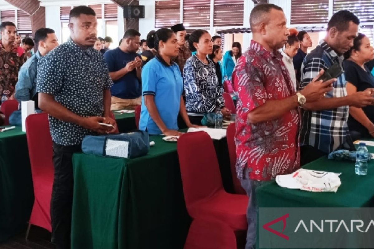 Mengajak anak muda Biak terjun ke dunia wirausaha