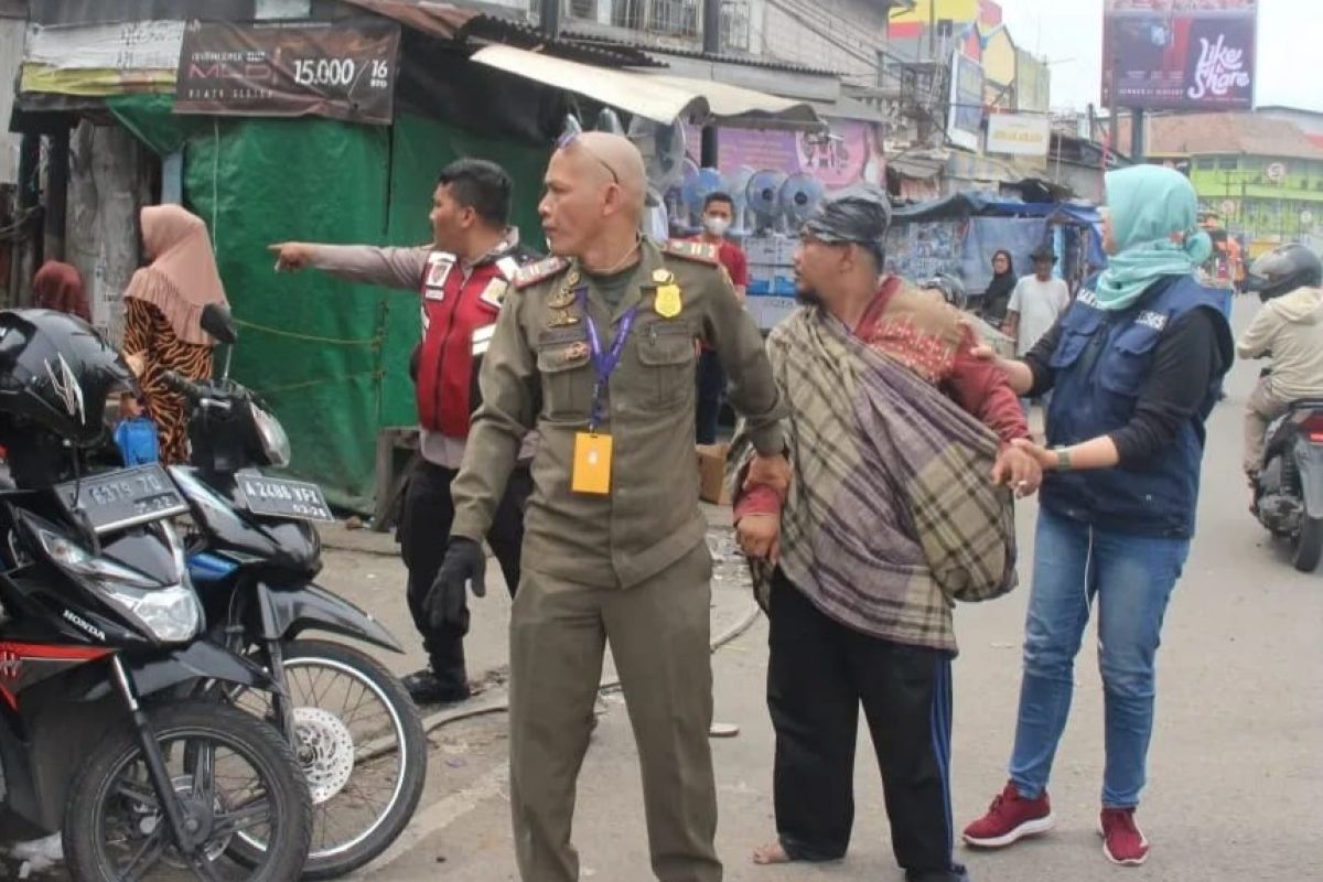 Satpol PP Kabupaten  Tangerang tertibkan puluhan anak jalanan