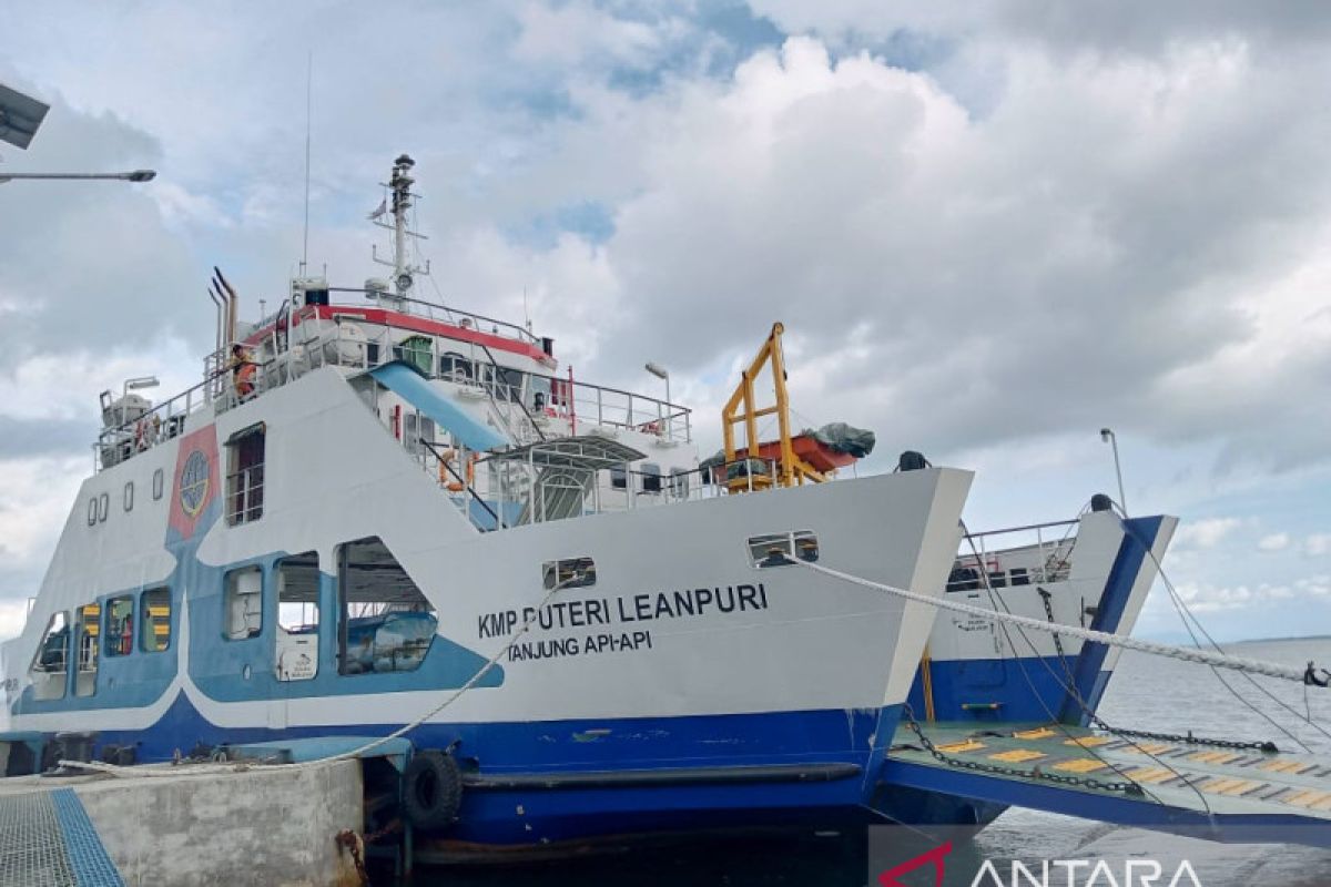 ASDP Operasikan KMP Puteri Leanpuri layani lintasan Tanjung Ru - Tanjung Nyato