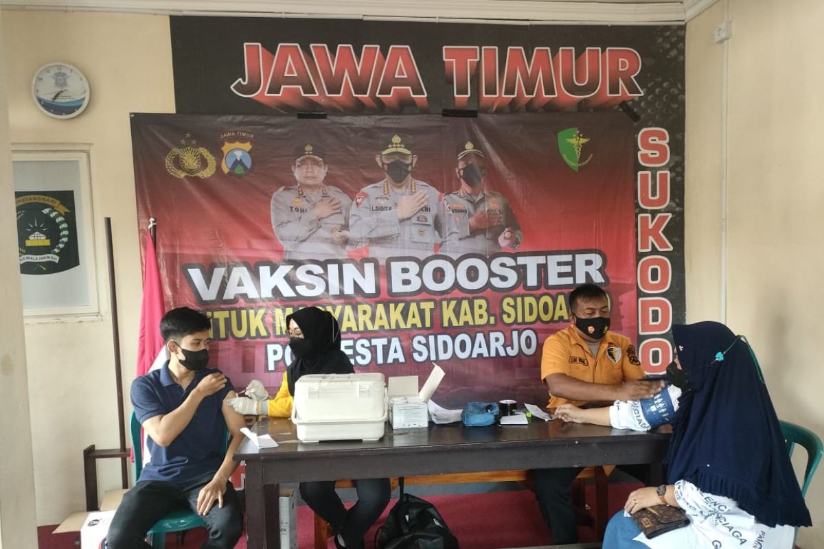 Polresta Sidoarjo siapkan 100 dosis vaksin penguat COVID-19 di polsek