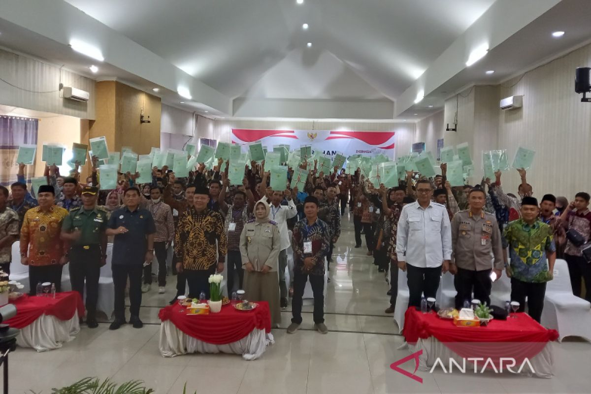 BPN serahkan sertifikat tanah PSN kepada 22.886 masyarakat Bengkulu