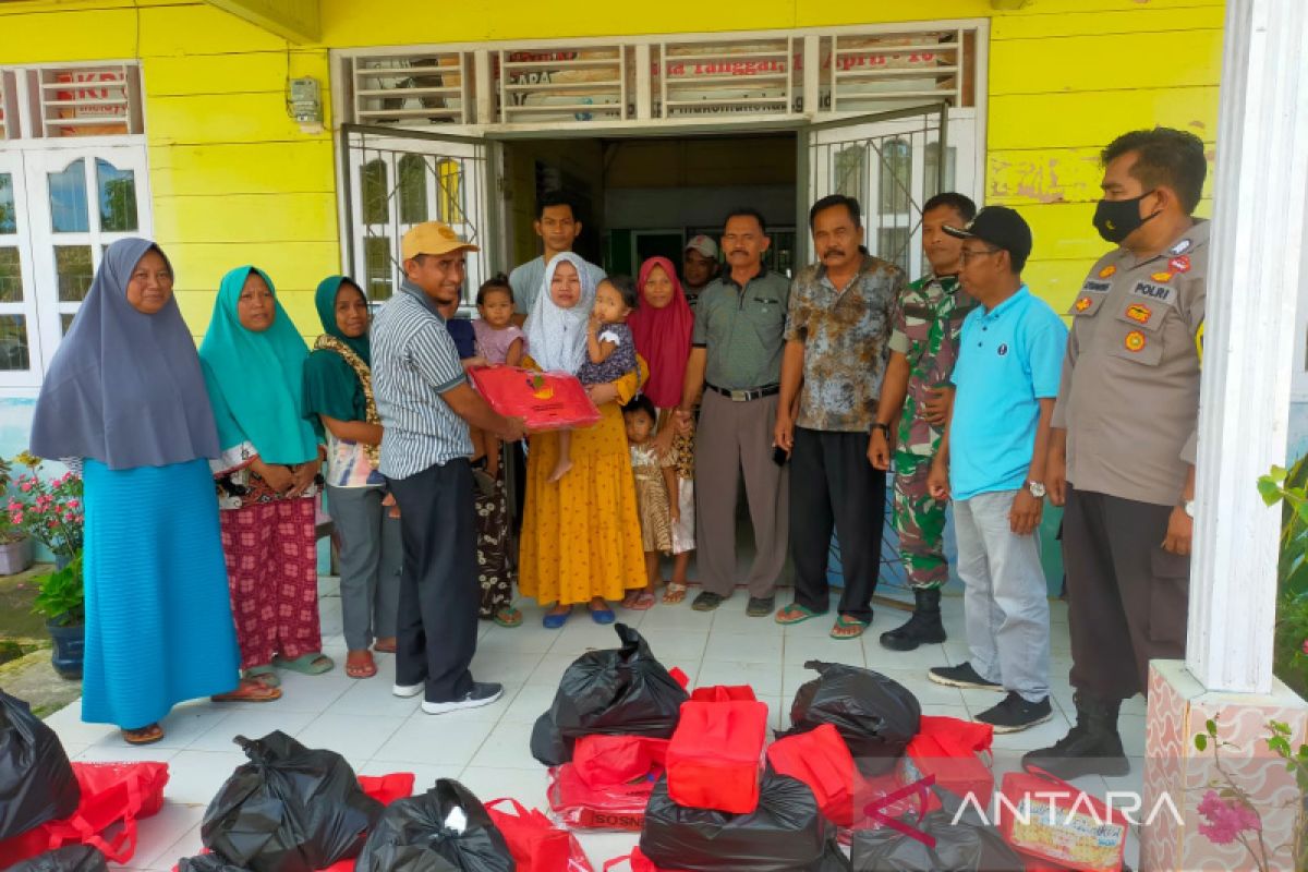 Mukomuko salurkan bantuan untuk korban banjir