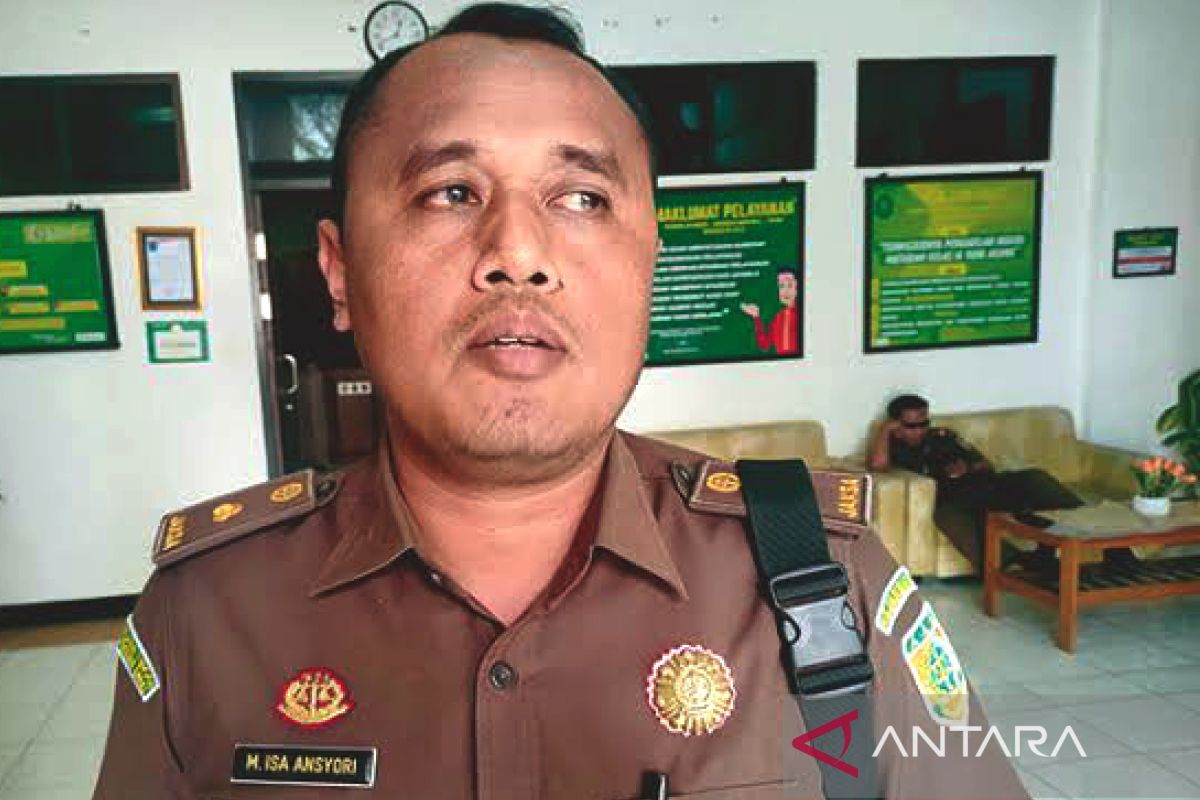 Kejari Lombok Timur terapkan prinsip kehati-hatian telusuri tersangka baru alsintan
