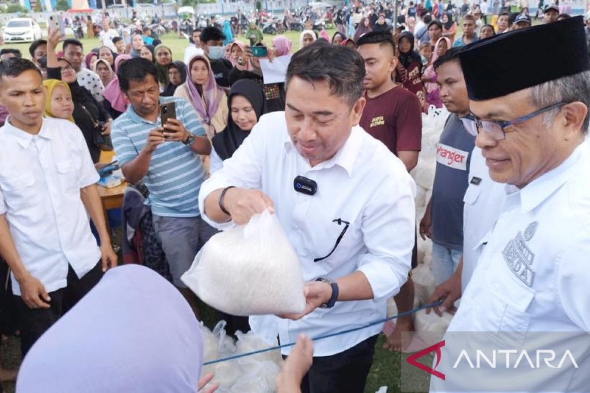 Pemkab Bone Bolango gelar pasar murah di Bone Pantai