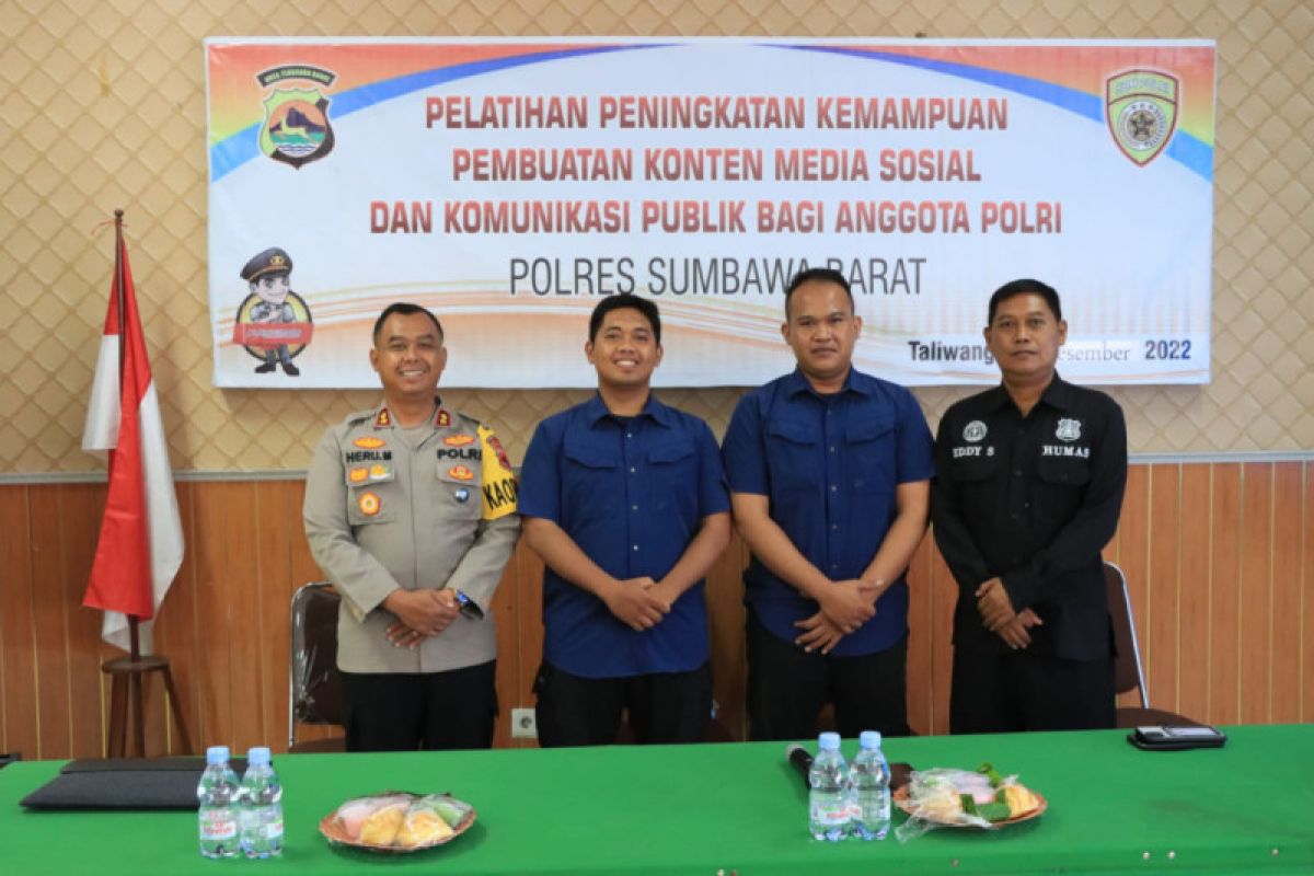 Polres Sumbawa Barat ajak personil manfaatkan digitalisasi